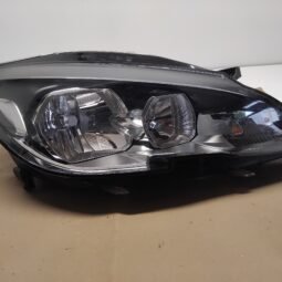 Peugeot 308 2016m Dešinės priekinis žibintas 9677522980 {su defektu}