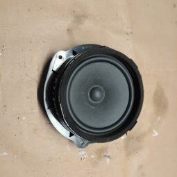 Audi A3 2018 Garsiakalbis (-iai) galinėse duryse 8V4036411B