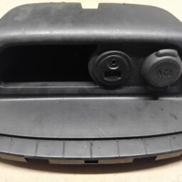 Peugeot 208 2016 USB/ AUX jungtis  9674655277