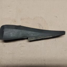 Peugeot 208 2016 Priekinio stiklo apdaila (valytuvų apdaila) 96748540XT